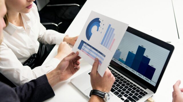 Comment l’intelligence artificielle change le marketing digital en 2025